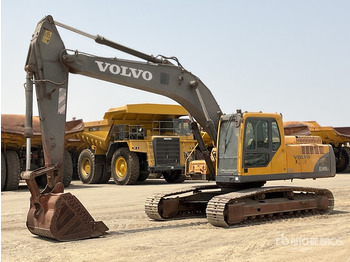 Máy xúc bánh xích VOLVO EC240BLC