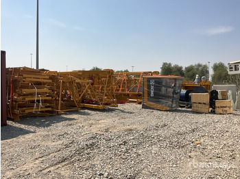 Cần cẩu tháp XCMG