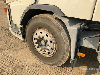 Xe đầu kéo 2002 Volvo FH12 6x4 T/A Sleeper Truck Tractor: hình 5