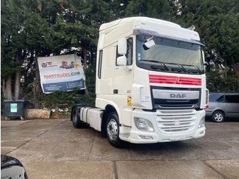 Xe đầu kéo DAF XF 106 460