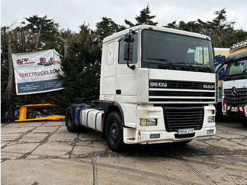 Xe đầu kéo DAF XF 95 380