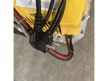 Linh kiện điện cho Thiết bị xử lý vật liệu Hawker 24V/60A Life Tech: hình 4