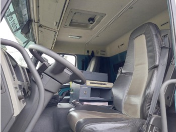 Xe bồn VOLVO FM: hình 3