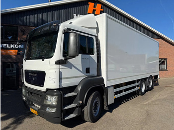Xe tải hộp MAN TGS 26.320