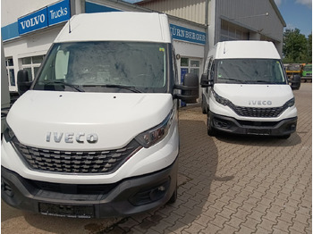 Xe van chở hàng IVECO Daily 35s21