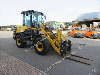 Máy xúc lật bánh lốp TEREX