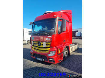 Xe đầu kéo MERCEDES-BENZ Actros 1845