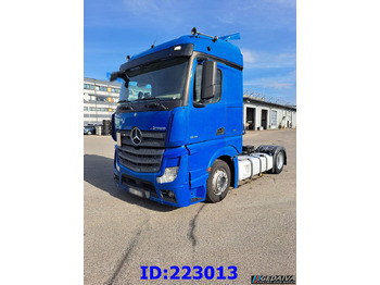 Xe đầu kéo MERCEDES-BENZ Actros 1845