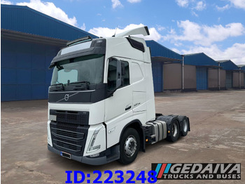Xe đầu kéo VOLVO FH13 500