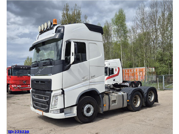 Xe đầu kéo VOLVO FH13 540