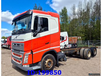 Xe tải khung gầm VOLVO FH13 540