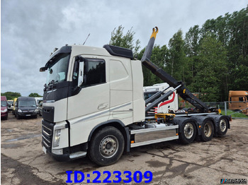 Xe tải nâng móc VOLVO FH13 540