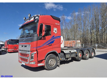 Xe tải khung gầm VOLVO FH16 700