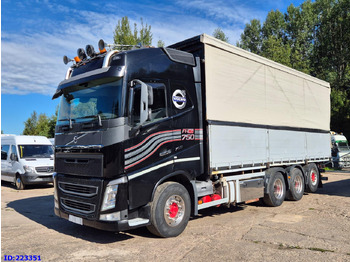 Xe tải thùng mui bạt VOLVO FH16 750