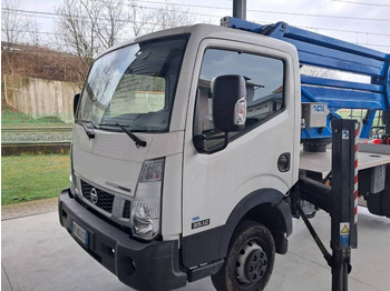 Nền bục trên không gắn trên xe tải