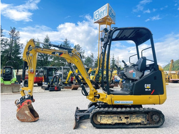 Máy xúc mini CATERPILLAR 301.7D