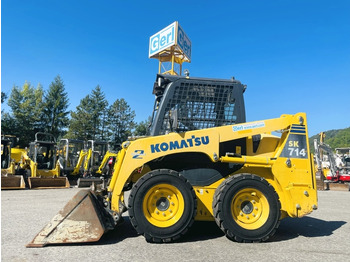 Máy xúc lật đa năng KOMATSU SK714