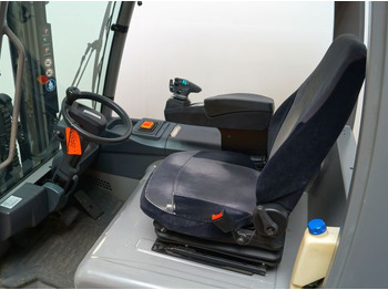 Xe nâng điện Jungheinrich EFG430: hình 4