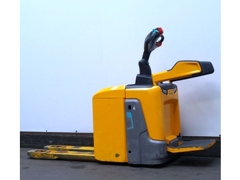 Xe tải nâng pallet Jungheinrich ERE120: hình 2