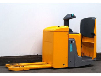 Xe tải nâng pallet JUNGHEINRICH ERE