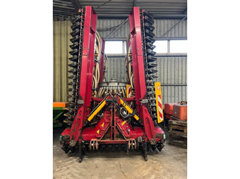 Máy rải phân chuồng VREDO