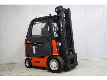 Xe nâng điện CARER