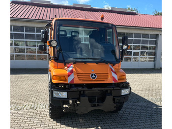 Xe ben UNIMOG
