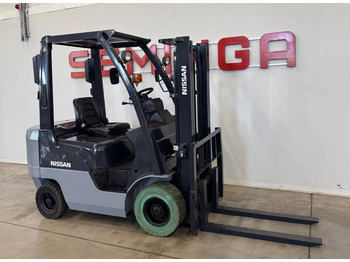 Xe nâng NISSAN