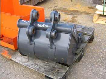 Gầu CNH
