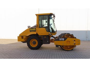 Máy đầm VOLVO SD75B