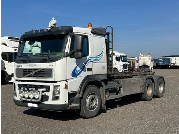 Xe tải nâng móc VOLVO FM 440