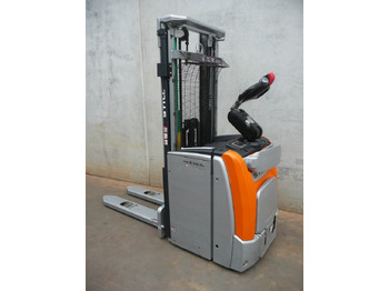 Máy xếp chồng STILL