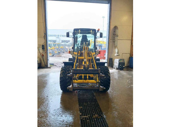 Máy xúc lật đa năng Yanmar V80-5: hình 3