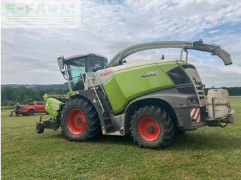 Máy gặt đập thức ăn gia súc CLAAS Jaguar 950