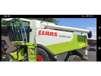 Máy gặt đập CLAAS Lexion 540