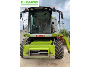 Máy gặt đập CLAAS Tucano 320