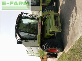 Máy gặt đập CLAAS Tucano