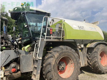 Máy cày CLAAS Xerion 3800