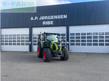 Máy cày CLAAS Arion 550