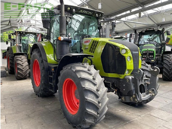 Máy cày CLAAS Arion 550