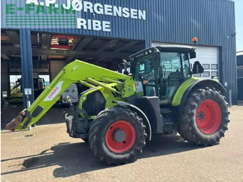 Máy cày CLAAS Arion 650