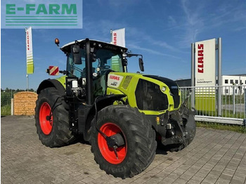 Máy cày CLAAS Axion 870