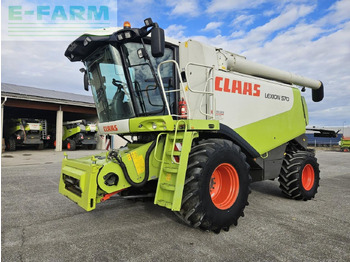 Máy gặt đập CLAAS Lexion 570