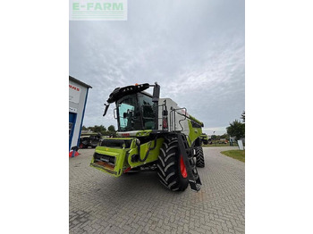 Máy gặt đập CLAAS Lexion
