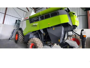 Máy gặt đập CLAAS Lexion 740
