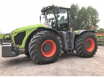 Máy cày CLAAS Xerion 4000