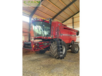 Máy gặt đập CASE IH