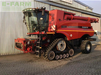 Máy gặt đập CASE IH