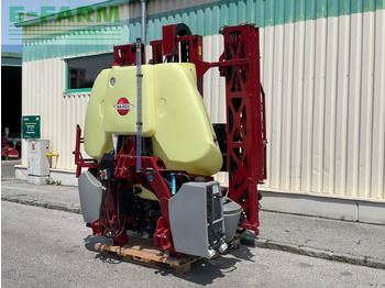 Máy xịt kéo HARDI