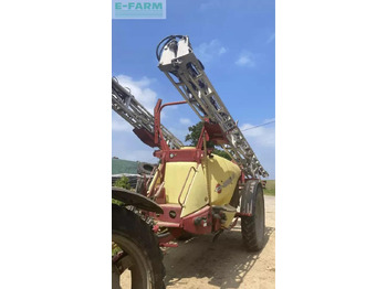 Máy xịt kéo HARDI